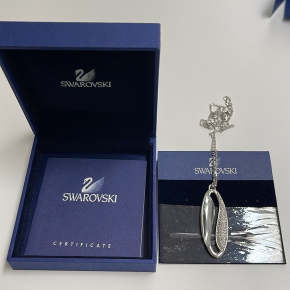 Swarovski crystal necklace silver pendant - Picture 2 of 10